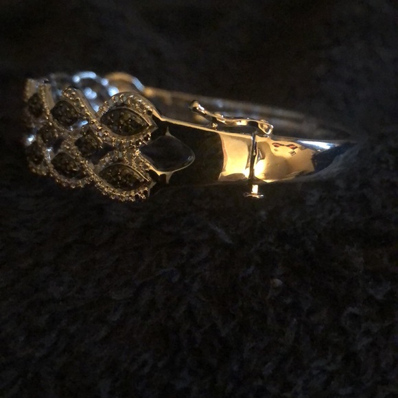 Bracelet - Picture 3 of 4